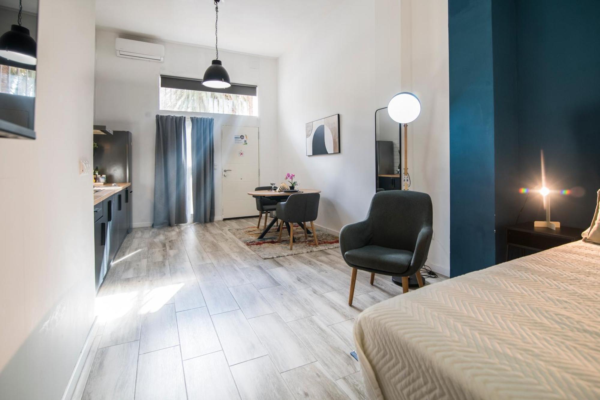 Cozy Loft In Valencia Apartment ภายนอก รูปภาพ