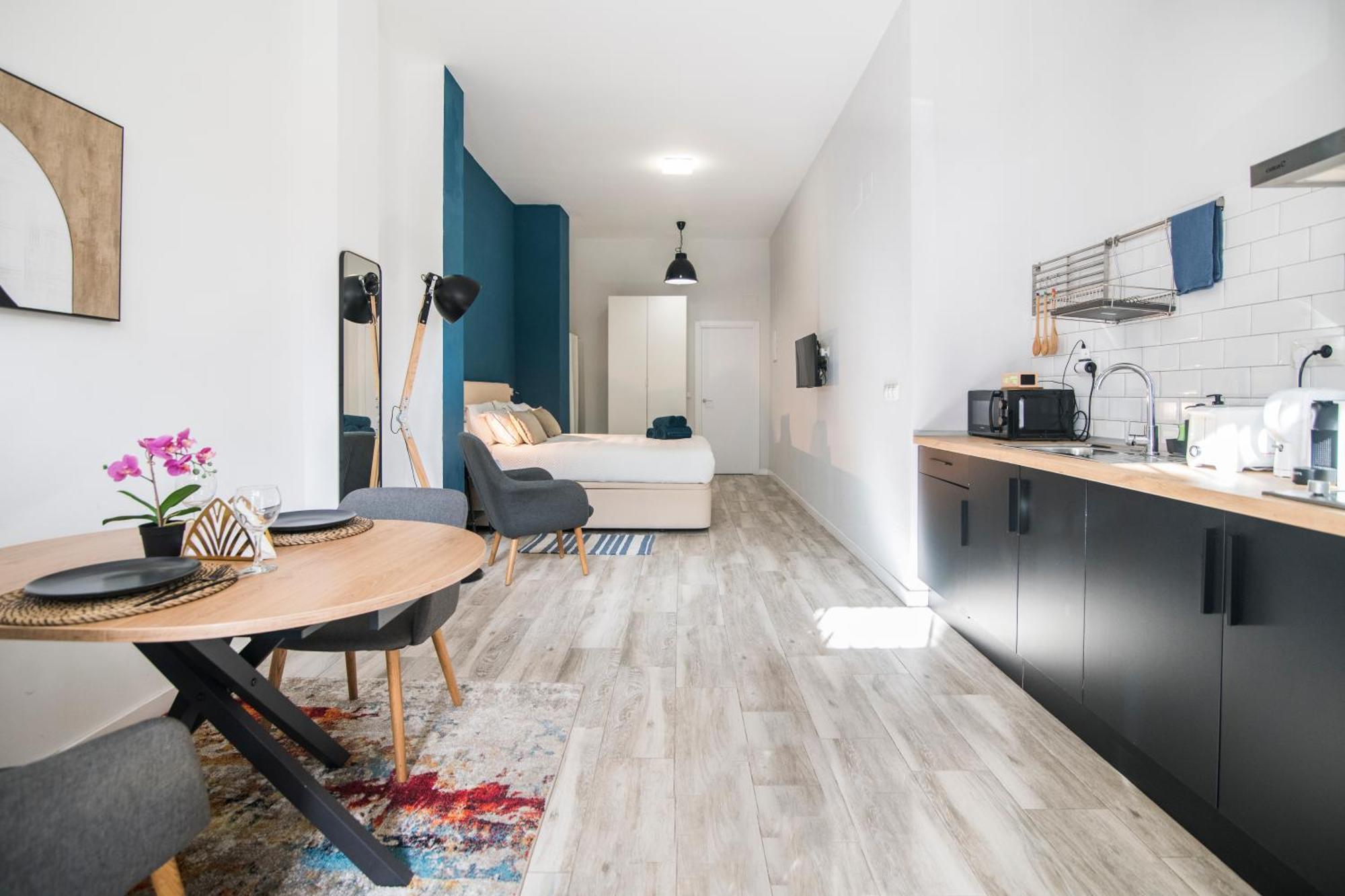 Cozy Loft In Valencia Apartment ภายนอก รูปภาพ
